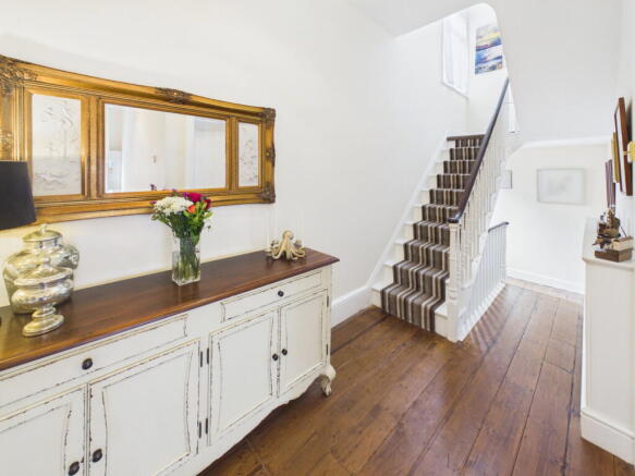 4 bed Terraced for sale Image 10