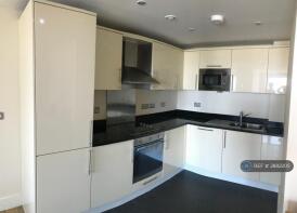Flat 701, 250 Raphael House, High Road, Ilford IG1 1YT