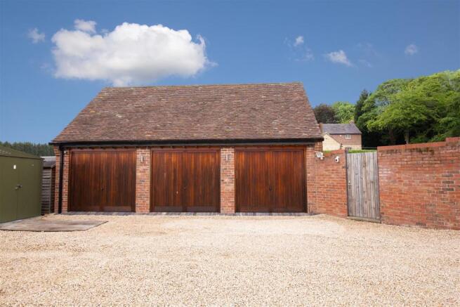 TRIPLE GARAGE CONVERSION