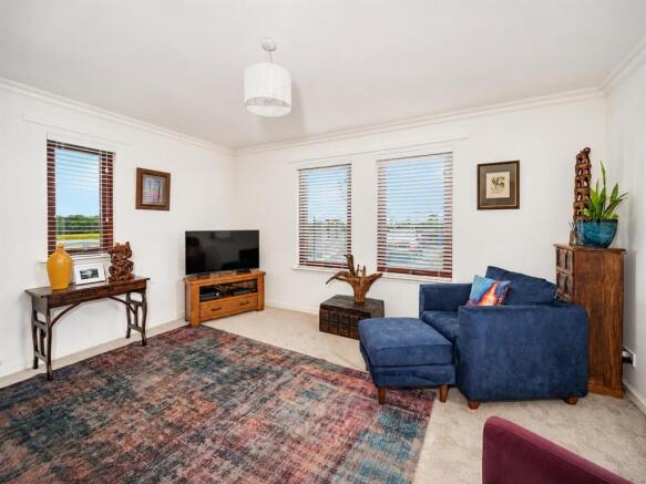 3 Westcroft Cottages Carmylie-6.JPG
