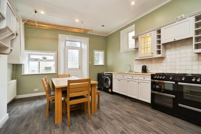 2 bed Terraced for sale Image 6