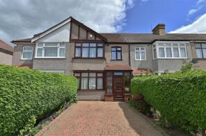 83, Baron Gardens, Barkingside, Ilford IG6 1PB