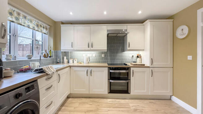 Kitchen/dining ro...