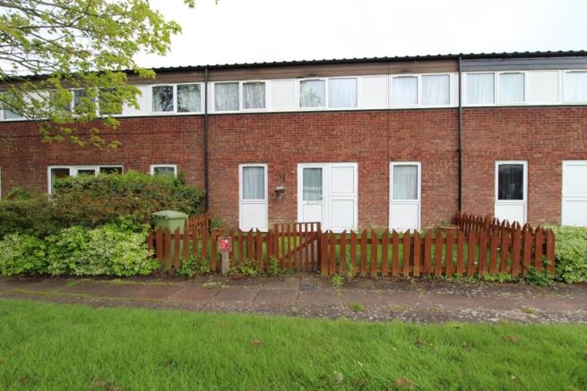 23 Haywards Croft front (2)