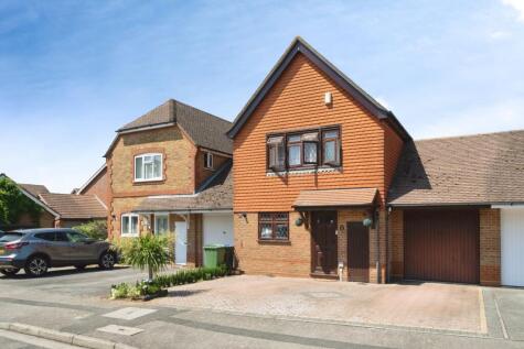 Grafton Way, West Molesey, KT8