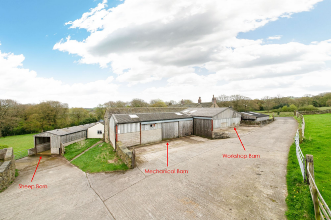 5 bed Detached for sale Image 4