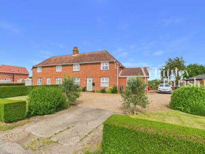Colegate End Road, Pulham Market