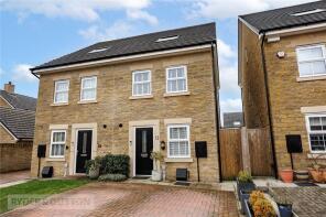 12, Lcpl Steven Bagshaw Avenue, Glossop SK13 1AG