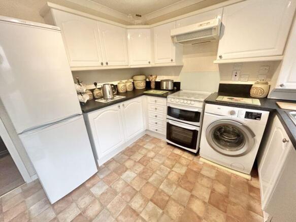 Hendre Road, Conwy photo 3