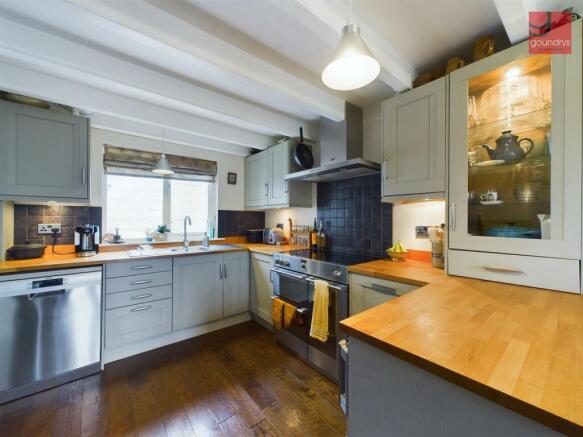 Kitchen.jpg