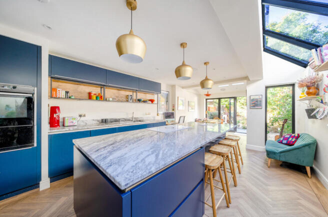 1350486-19-68d273...