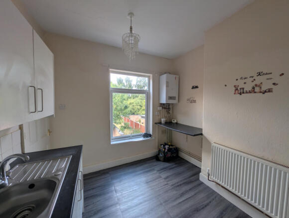 2 bed flat to rent
