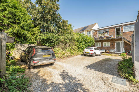 Lower Street, Pulborough, RH20