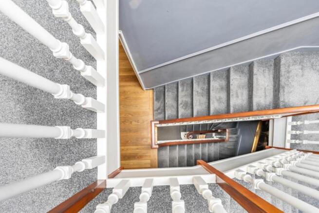 3 bed Apartment for sale Image 11