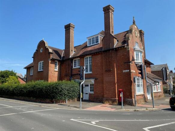 External image 2 Badger House.jpg