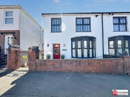 9, Lewis Road, Crynant SA10 8SD