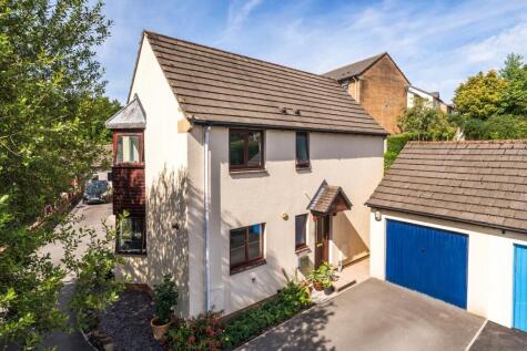Primrose Avenue, Barnstaple, Devon, EX32
