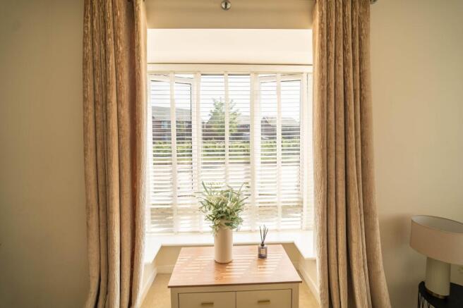 4 bed Detached for sale Image 7
