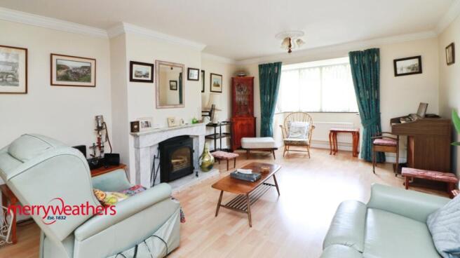 4 bed Detached for sale Image 4