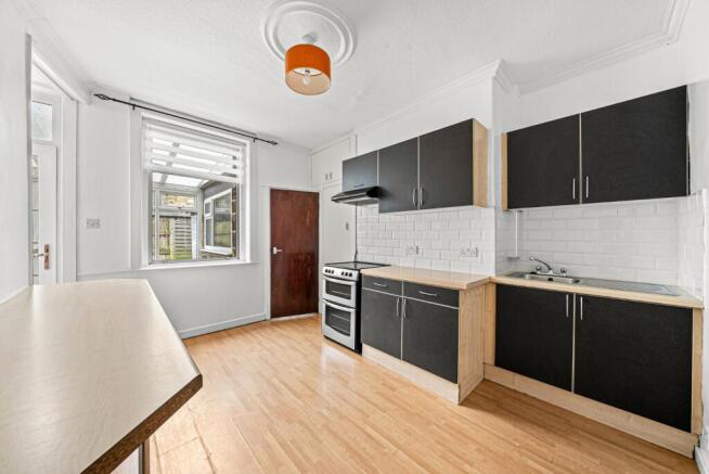3 bed Terraced for sale Image 4