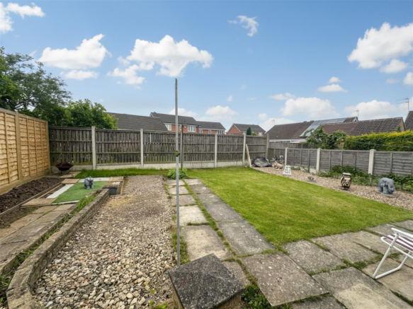2 bed Detached for sale Image 8