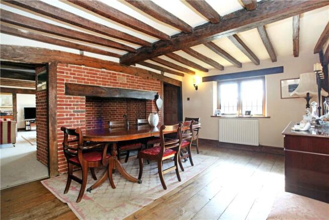 Exposed Oak Beams
