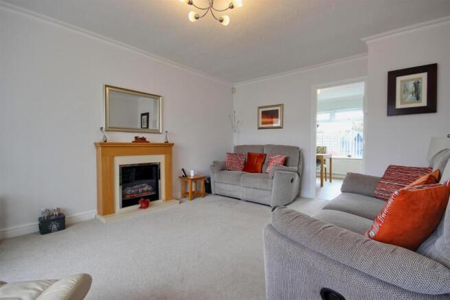 3 bed Semi-Detached for sale Image 12