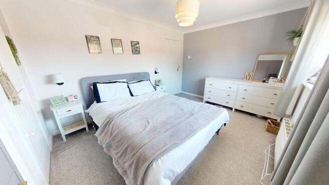 2 bed Semi-Detached for sale Image 8