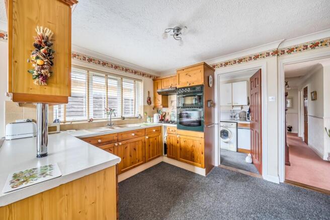 Kitchen/ Dining Room