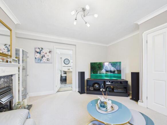 Mayfair, Tilehurst, RG30 photo 4