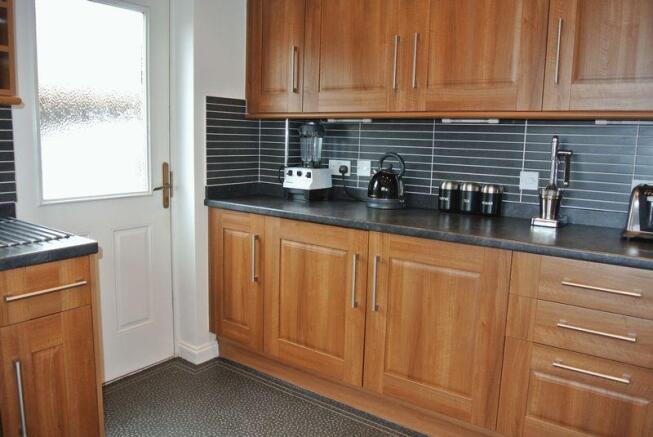 Kitchen aspect 2 