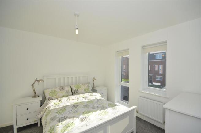 Bedroom 1 (Front Facing)