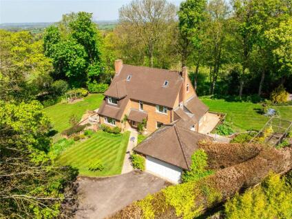 Thorns Close, Whiteleaf, Princes Risborough, Buckinghamshire, HP27