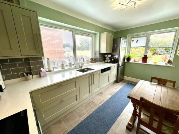 2 bed Detached Bungalow for sale Image 6