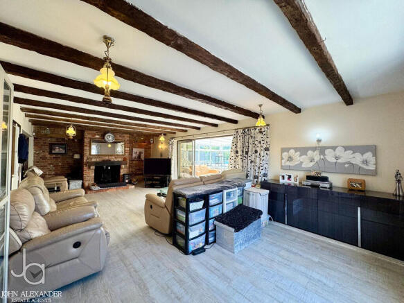 Holland Road, Little Clacton, Clacton-on-Sea photo 4