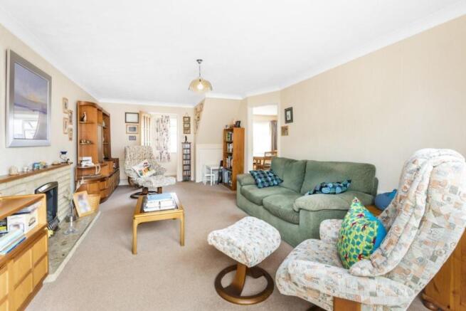 Living Room (2)