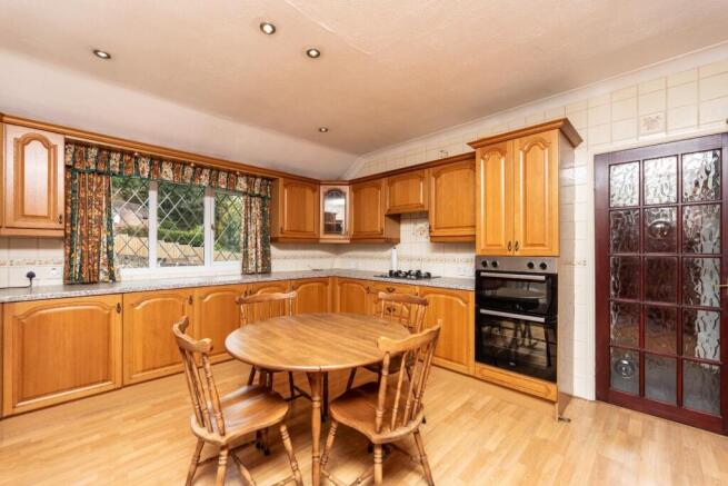 3 bed Detached Bungalow for sale Image 6