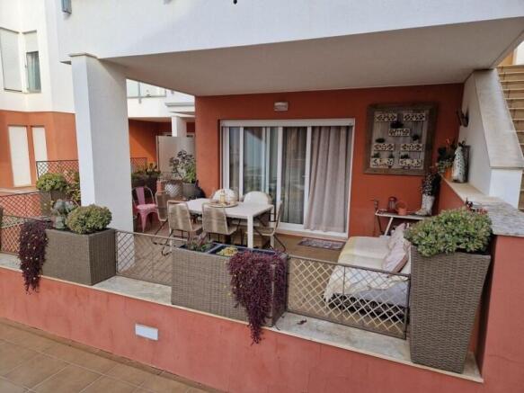 2 Bedroom Apartment with Garage and Swimming Pool 5 Minutes from Burgau Beach, Lagos