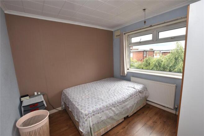 3 bed Semi-Detached for sale Image 8