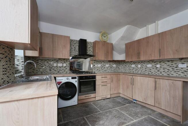 3 bed End of Terrace for sale Image 6