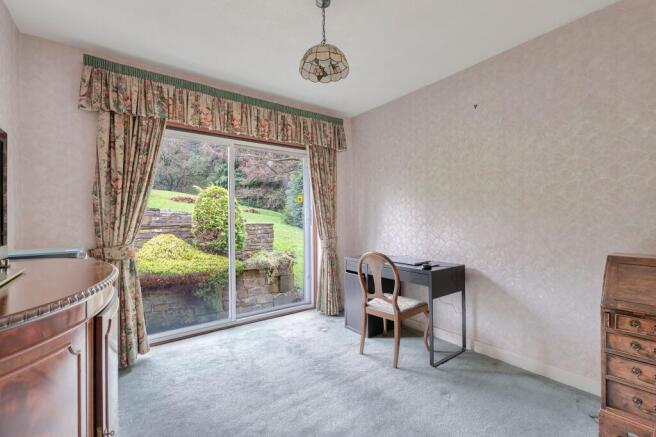 4 bed Detached Bungalow for sale Image 12