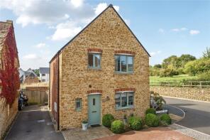 2, Old Farm Walk, Merriott TA16 5AB