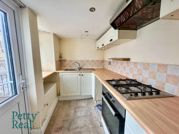 Garnett Street, Barrowford, Nelson photo 4