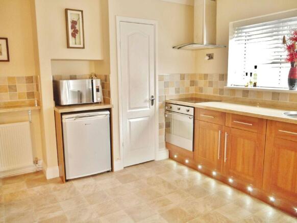 Kitchen Photo 3