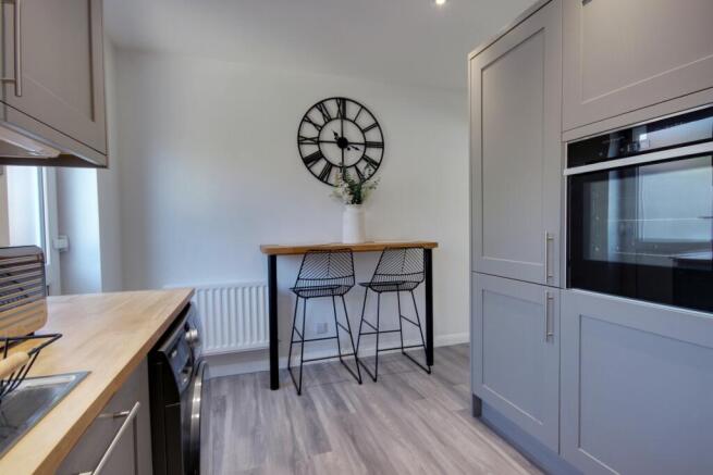 2 bed Semi-Detached for sale Image 8