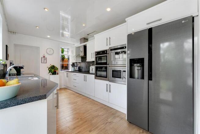 22 Albany Avenue-65.jpg