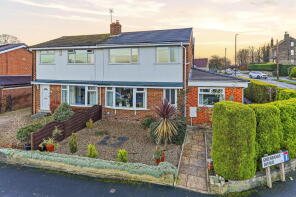 2, Greenbanks Avenue, Horsforth, Leeds LS18 5RX