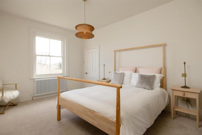 3 bed Detached for sale Image 11