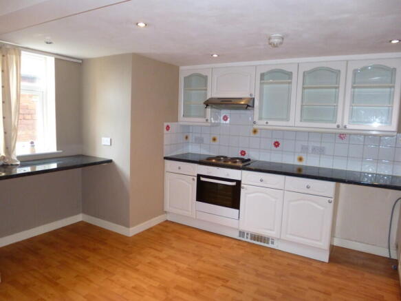 1 bed Flat to rent Image 4