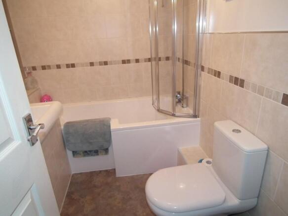 Bathroom 8 Gorple Rd.JPG